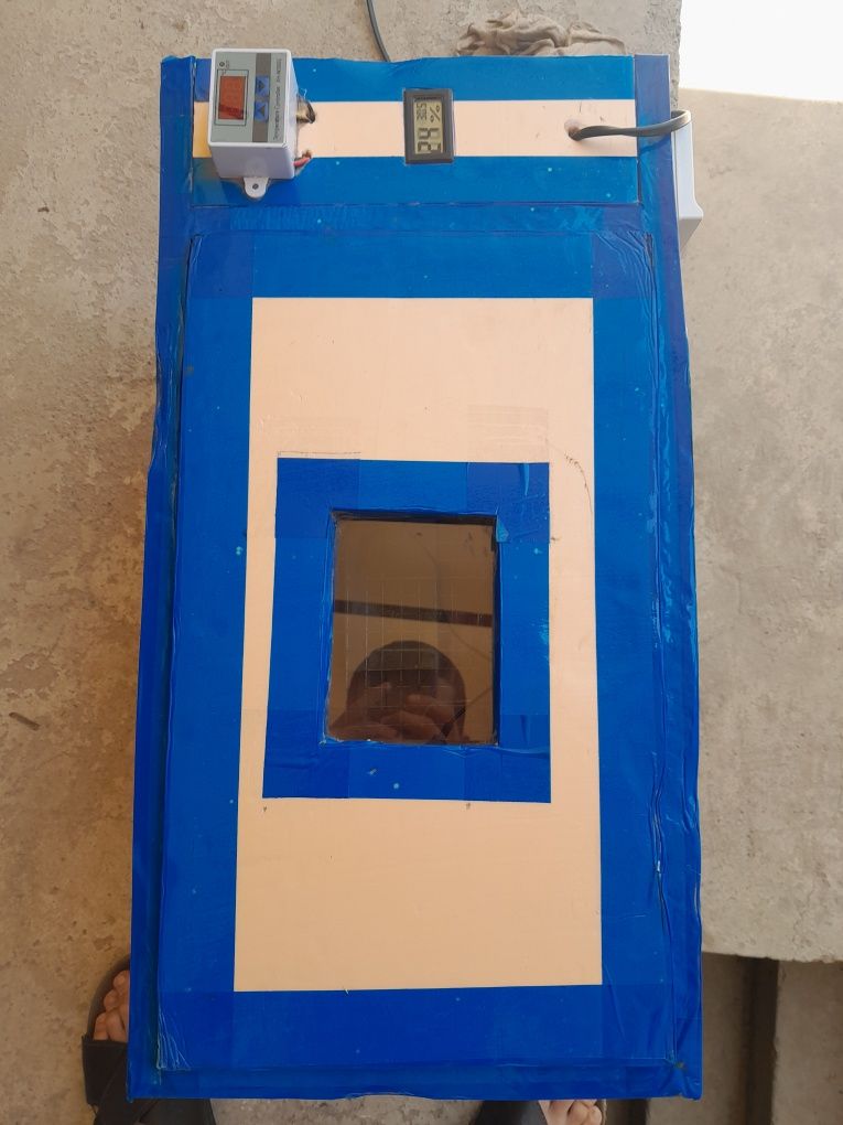Inkubator sotiladi