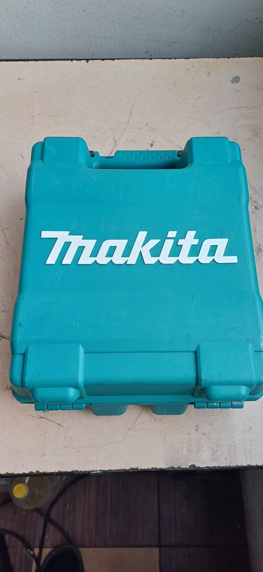 Чисто нов винтоверт MAKITA HP457 D