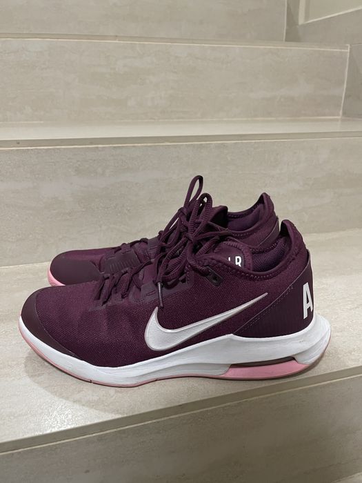Дамски маратонки Nike