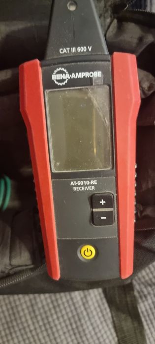 Detector metale, tensiune AT-6010 EUR BEHA-AMPROBE fara contact
AT-601