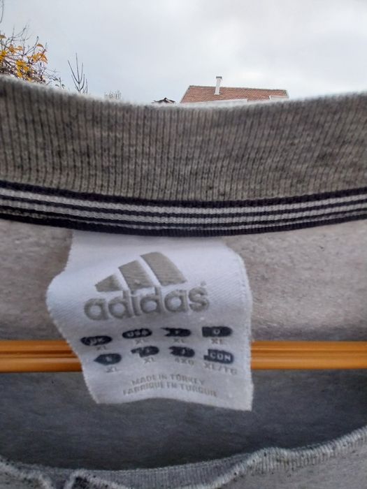 Дрехи за спорт и свободно време