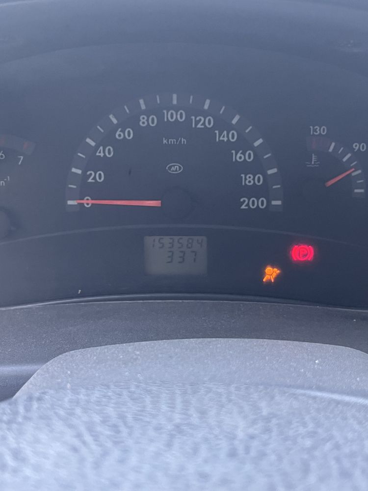 Lada Priora 1.6 srochno sotiladi