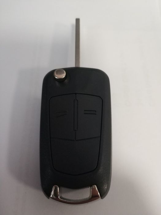 Кутиика opel astra h,zafira b сгъваем ключ два бутона,кръгна емблема!