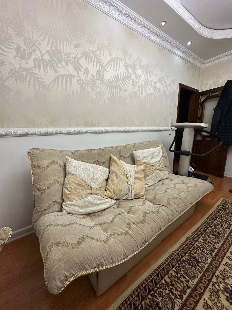 Продам диван и кресла трансформеры