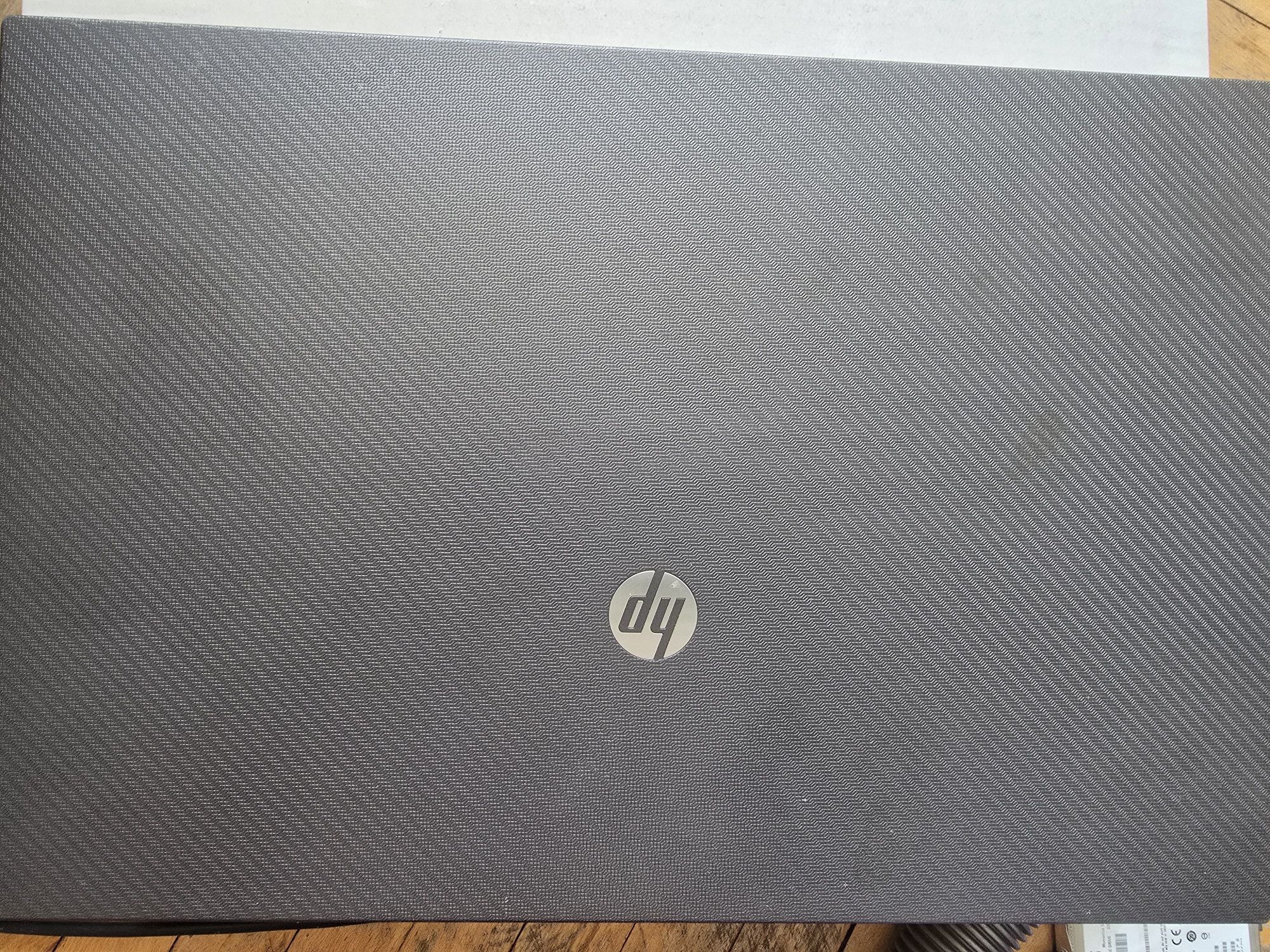 Стар лаптоп HP за части без хард диск