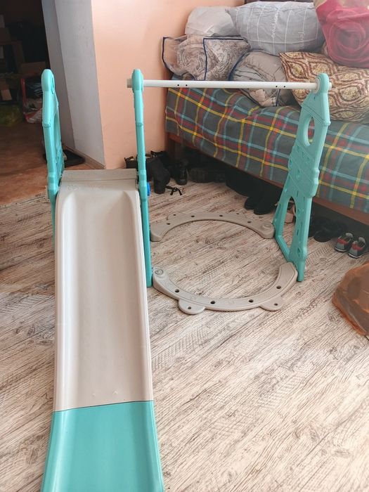 Продам детскую горку, бесплатно велосипед в подарок