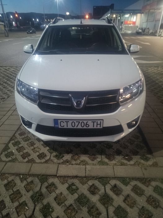Продавам Дачия Логан 2015 г!