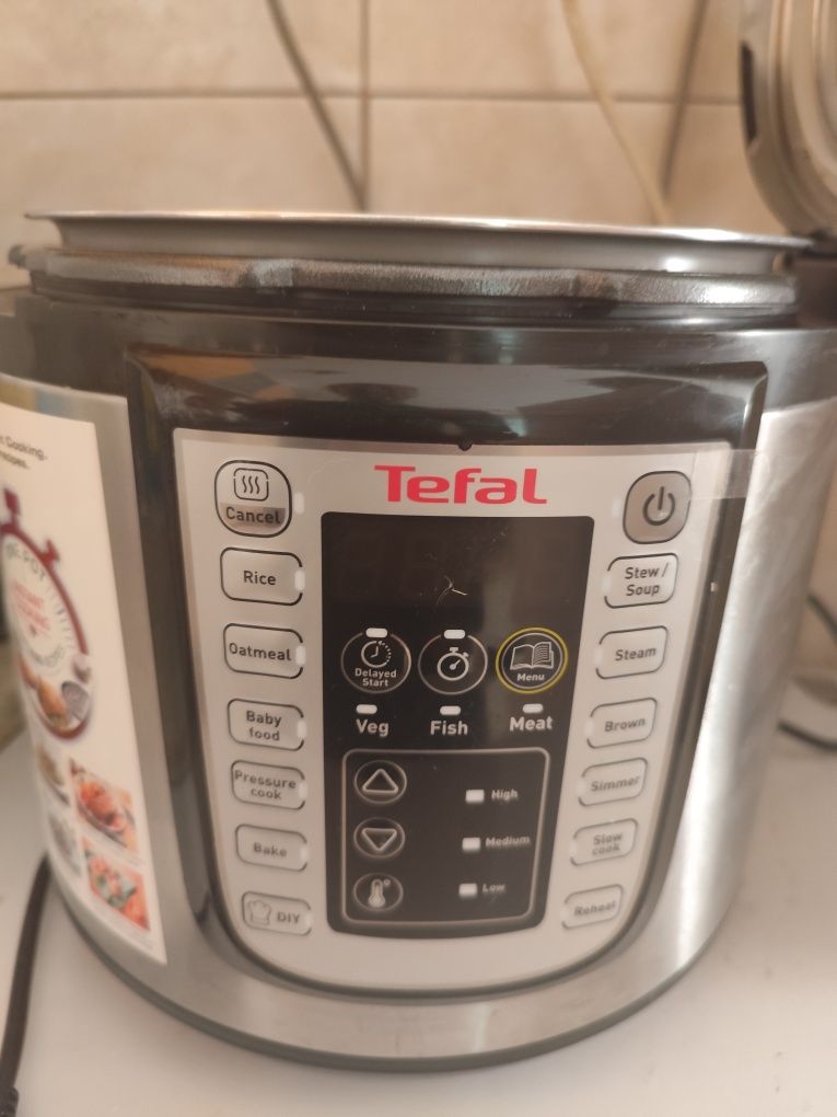 Мултикукър Tefal one pot