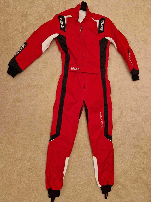 Combinezon SPARCO Thunder K43 cu omologare CIK-FIA, roșu/negru karting