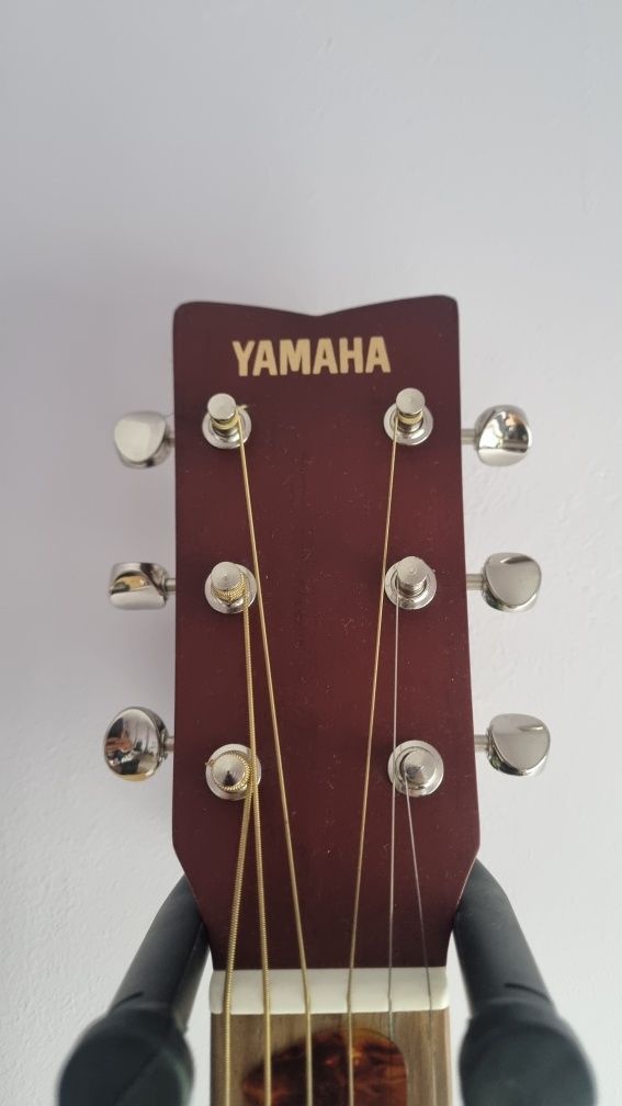 Chitara yamaha FG acustica