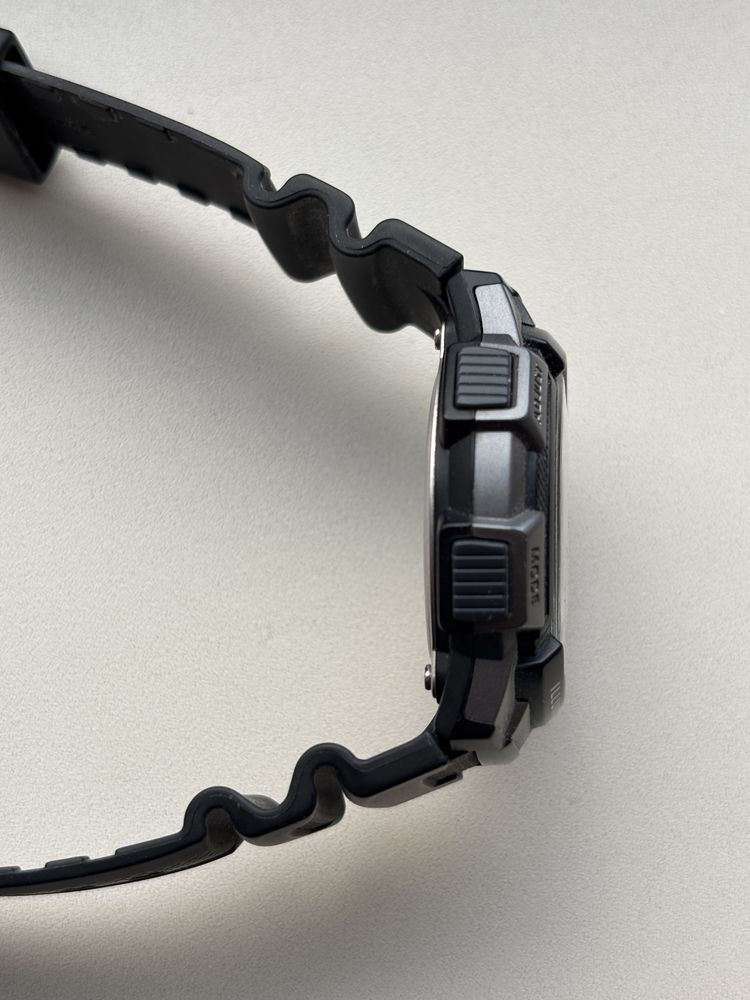 Часы Casio illuminator
