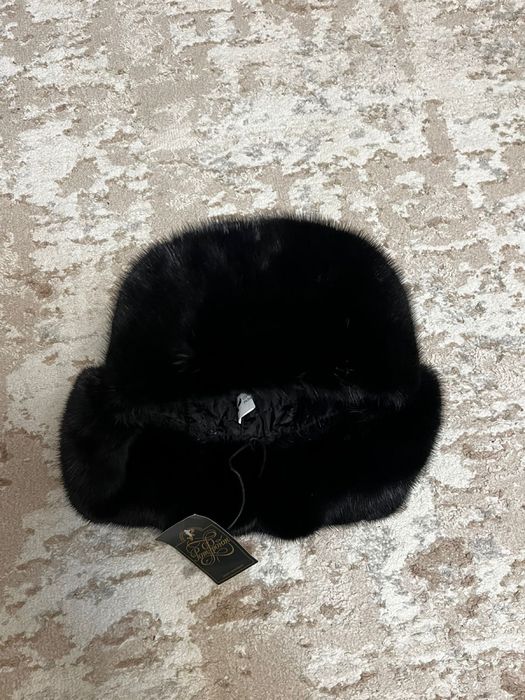 Ушанка норка и духи Эйвон новые в подарок