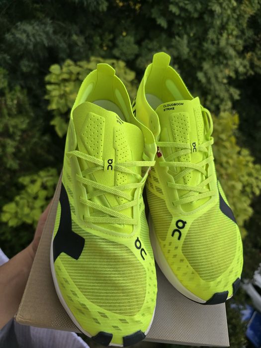 On Cloud Running Cloudboom Strike 43 Noi!