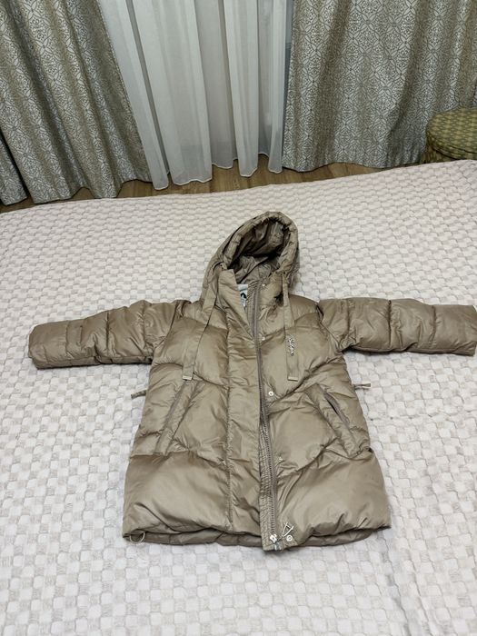 Продам куртку зимнюю на девочку