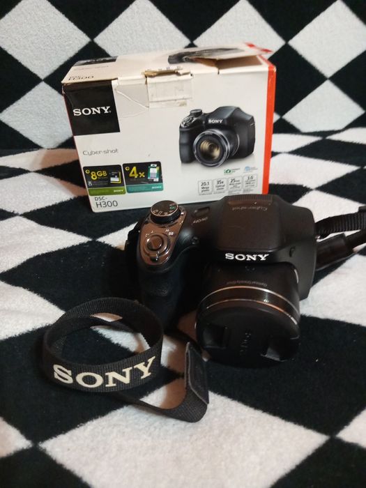 Aparat Photoshop Sony în stare foarte bună folosit puțin!