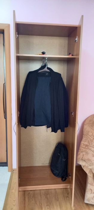 Прихожий шкаф, очень удобный и компактный