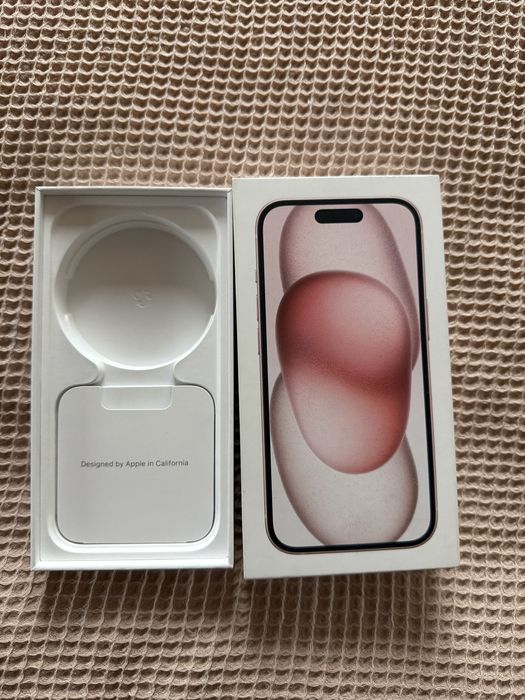 iPhone 15 – розов, 256GB, отлично състояние,с гаранция