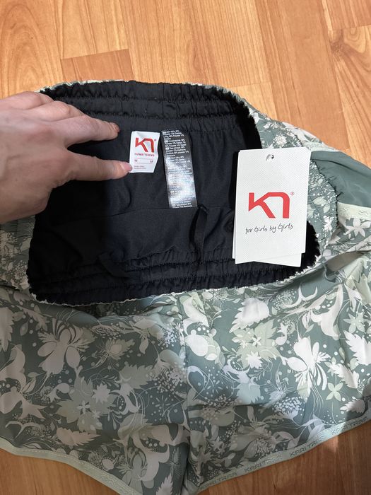 Pantaloni scurti dama karitraa