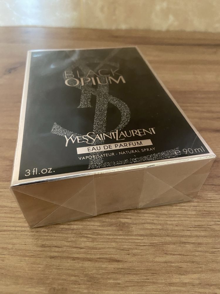 Parfum Black Opium nou