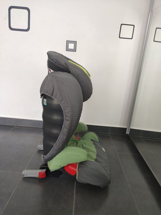 Scaun auto Britax Romer Kidfix cu isofix pentru copii intre 15-36 kg