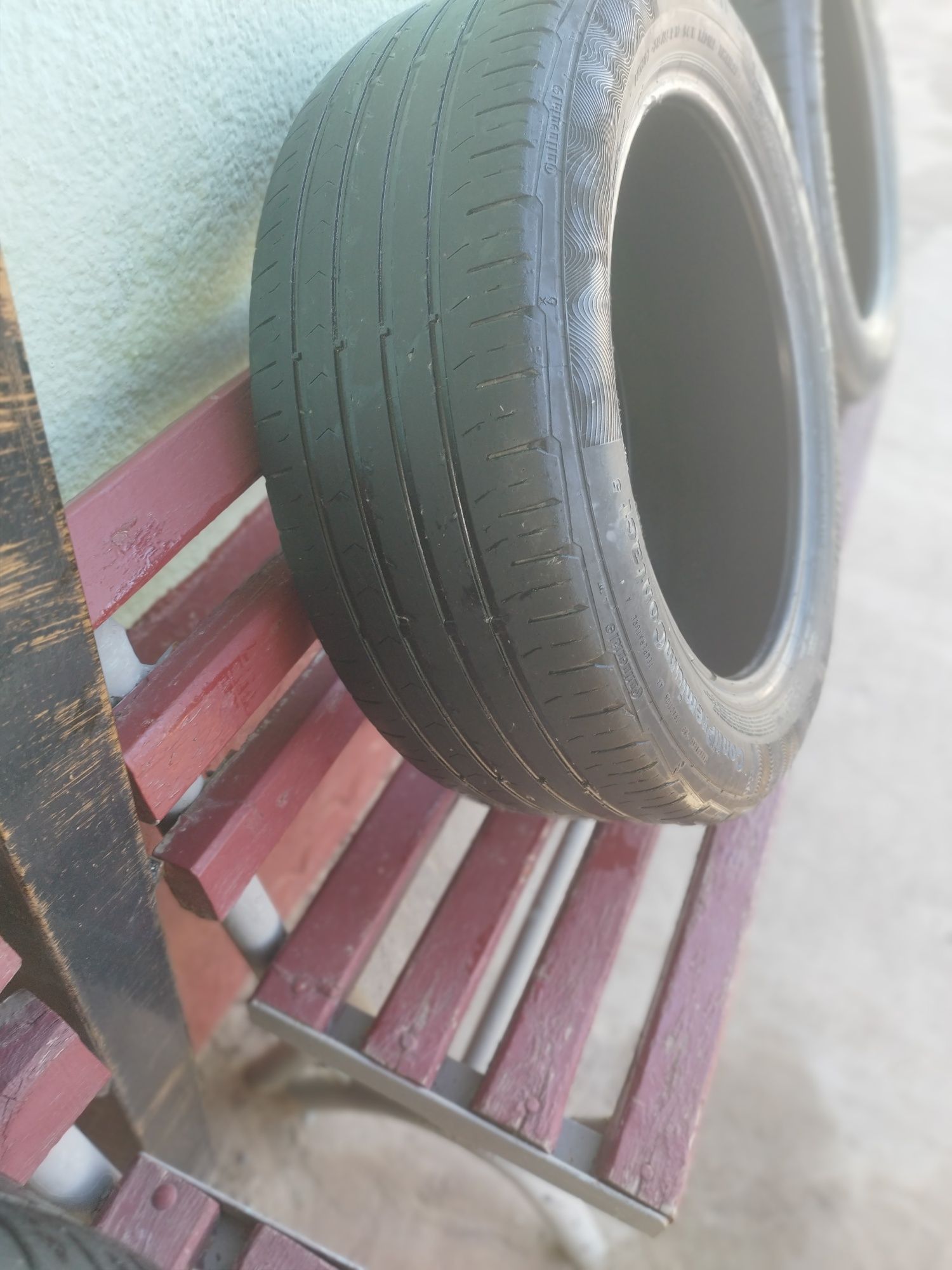 Продам летнюю шину на 215/55 R17