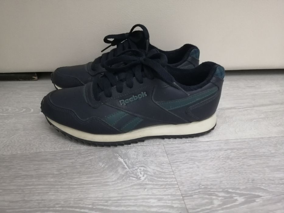 Продам кроссовки Reebok
