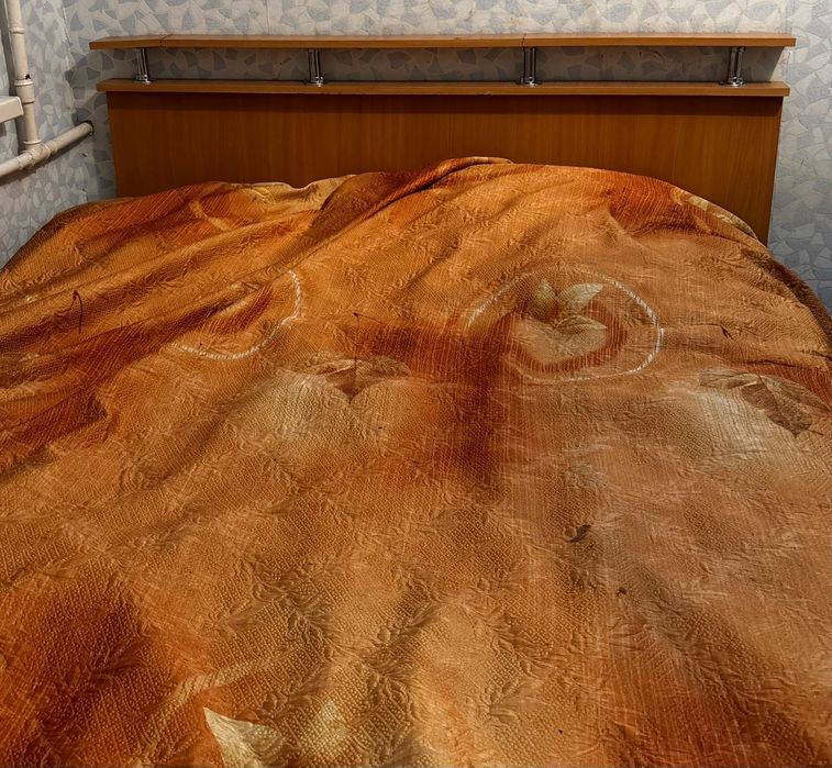 Двуспальная кровать