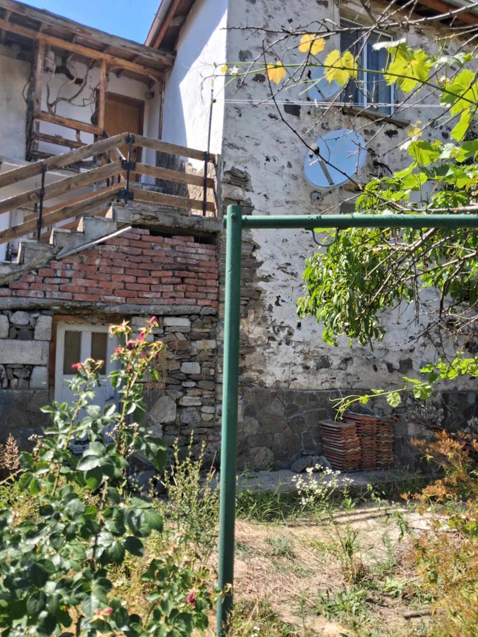 Къща в село Вълчан Дол