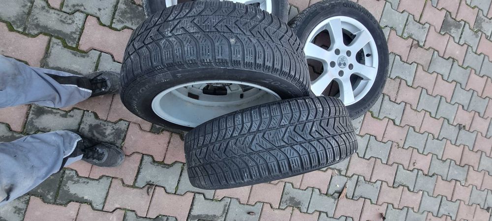 Jante cu anvelope de iarna 205 55 r16