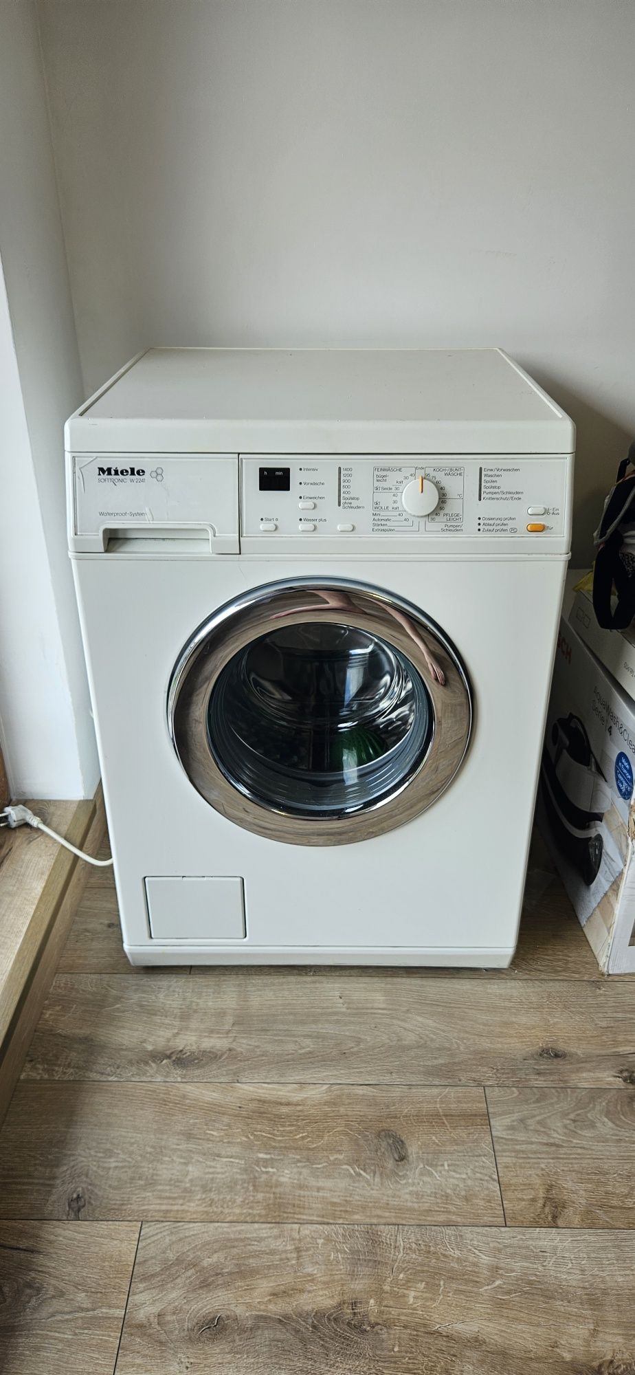 пералня Miele Softtronic W 241
