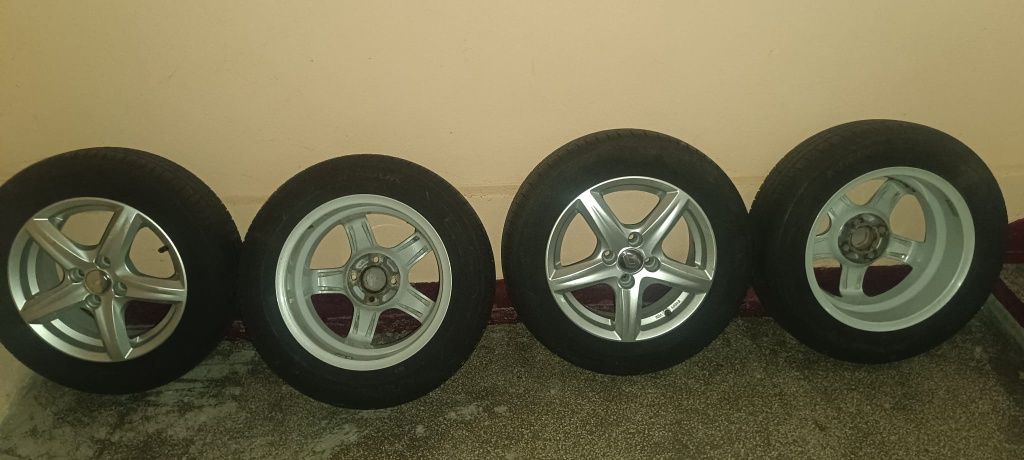 Jante aliaj r15 + cauciucuri noi