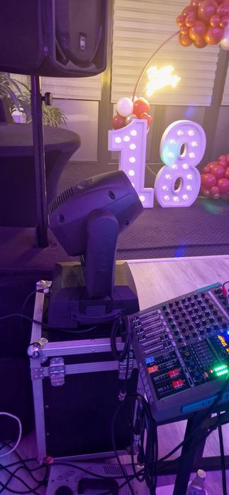 Moving head american dj