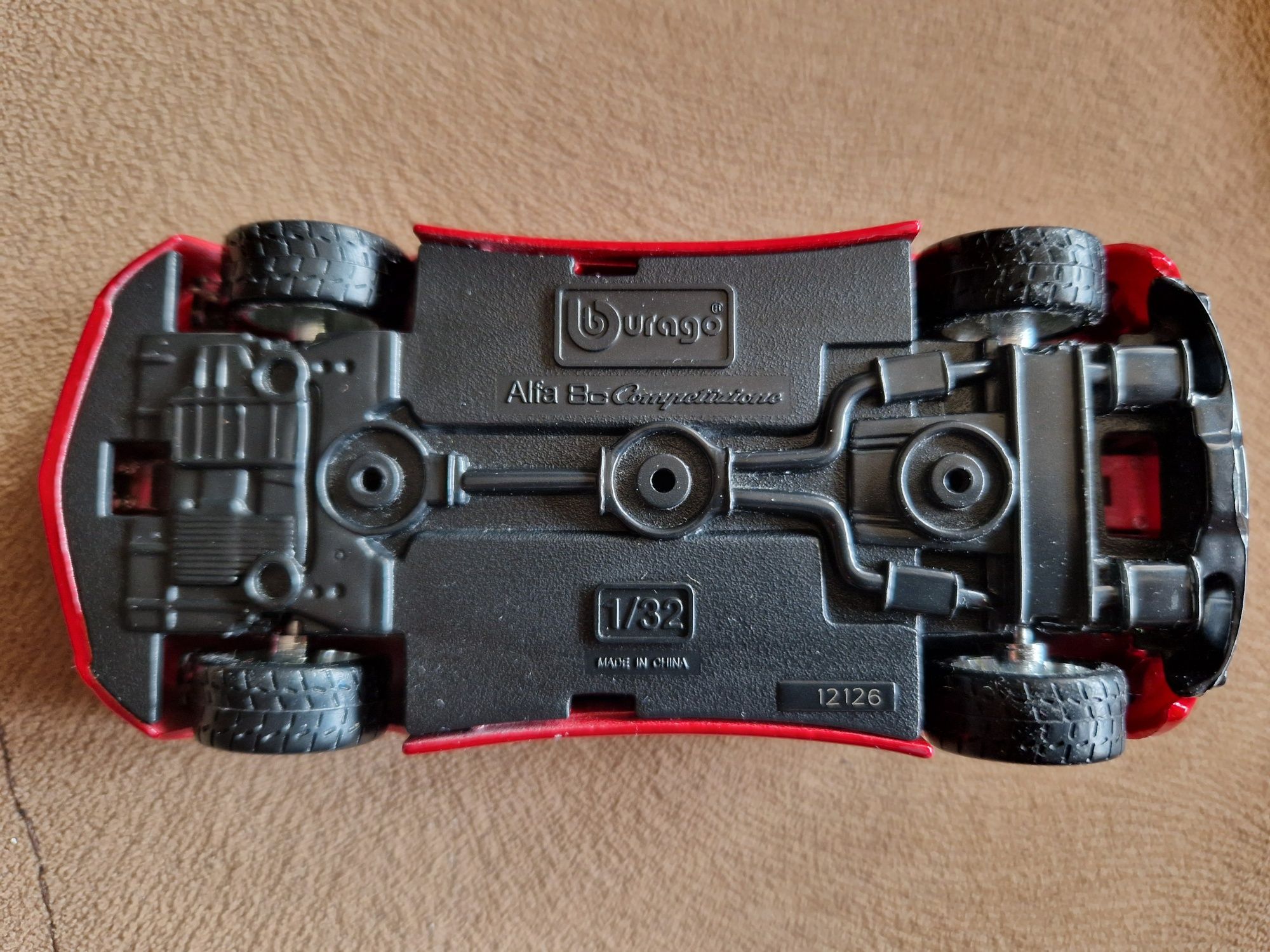 Bburago 1/32 колички