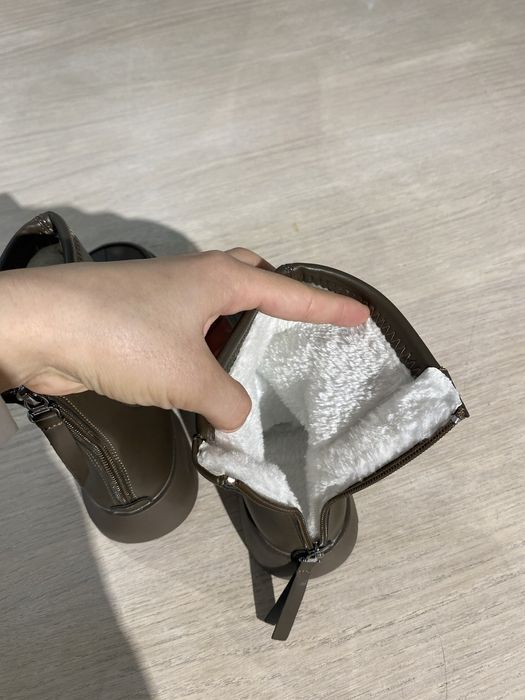 Новые зимние ботинки,35размера