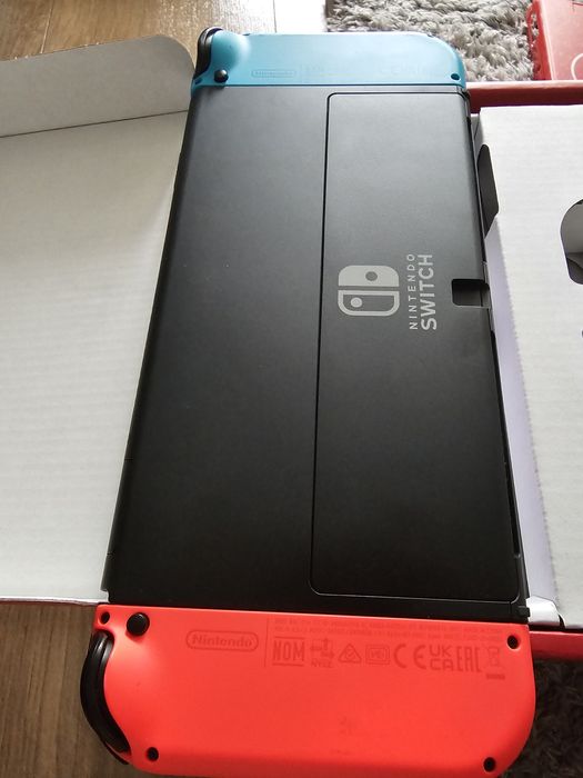 Nintendo Switch OLED – ca nou, garanție emag 2026 + multe accesorii