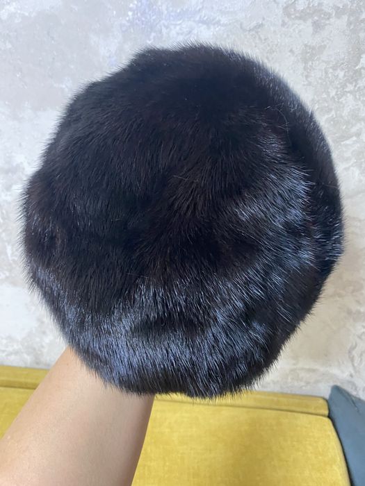 Норковый берет продам срочно