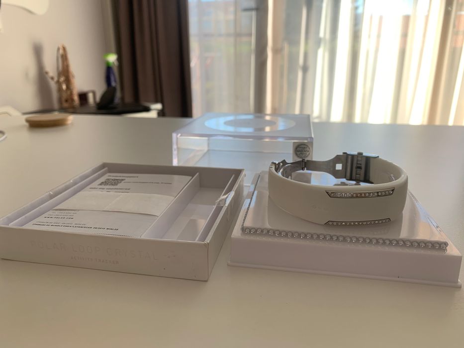 Спортна гривна Polar Loop 2 Swarovski Crystal