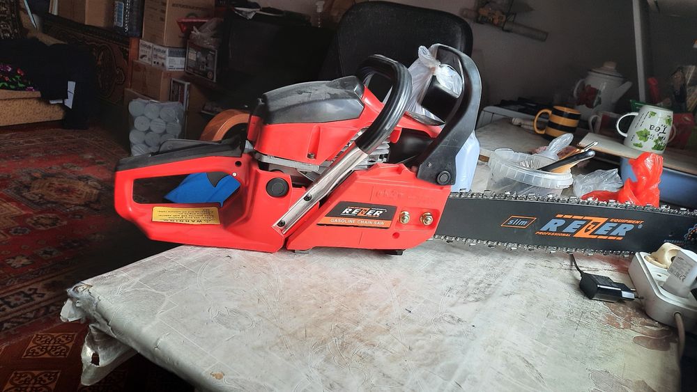 Бензопила ручная