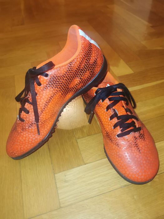 Детски футболни обувки Adidas F5 Tf