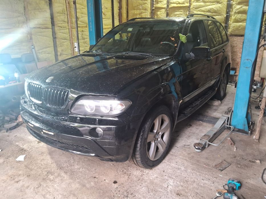 Dezmembrez bmw x5 3.0i manual