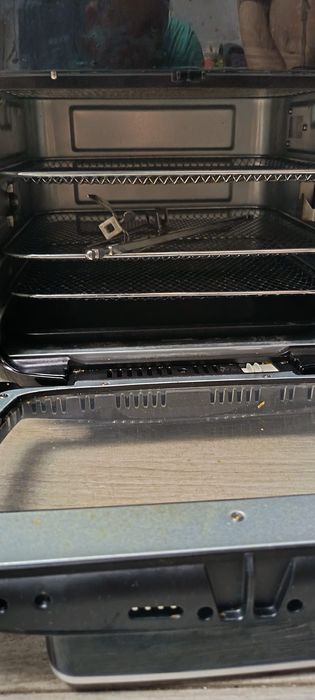 Friteuza cu aer cald