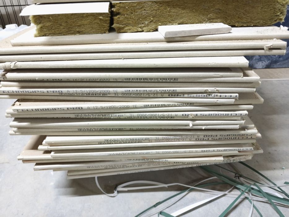 Продавам 60 кв.м  20 листа - гипсокартон 12.5 мм