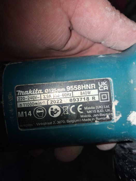 Ъглошлайф макита