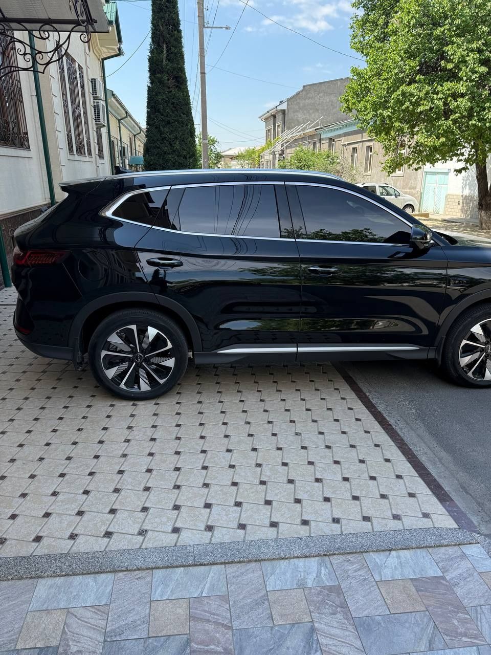 BYD Champion sotiladi song plus
