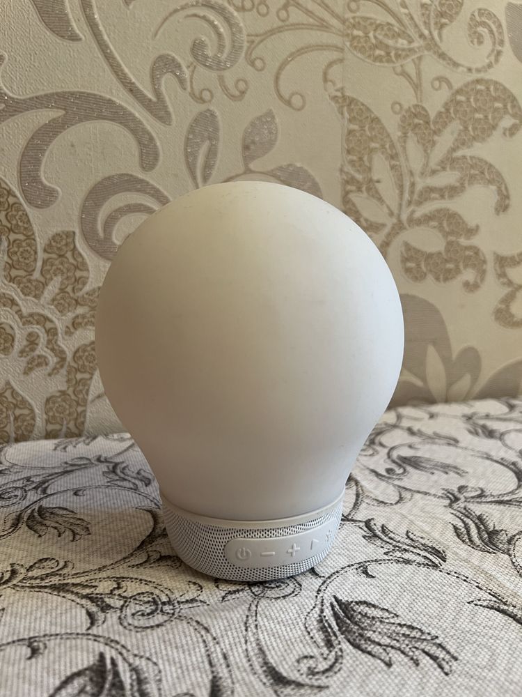 Колонка AuraBulb Bluetooth smart music lamp