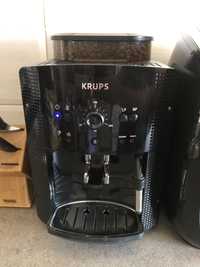 Espressor cafea boabe / cappucino Krups aproape nou