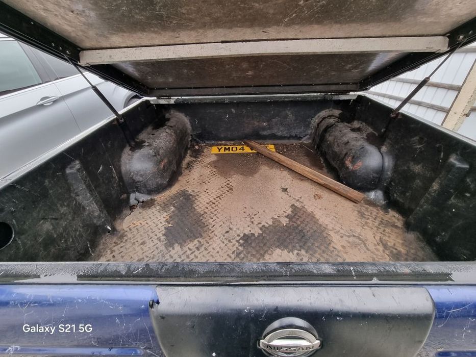 Bena Nissan Navara D22 1998 - 2004 Dark Blue Mica Pearl 2y9 (1423)