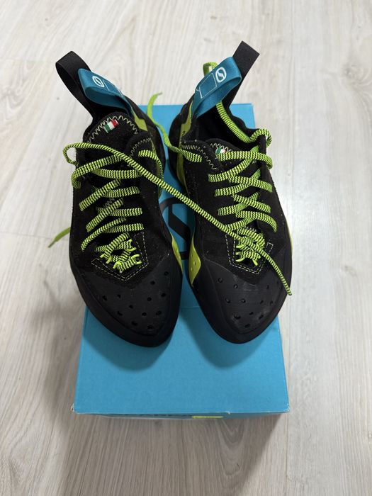 Espadrile escalada Scarpa Mago 38,5