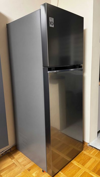 Хладилник с горен фризер LG GTBV38PZGKD - 172 см