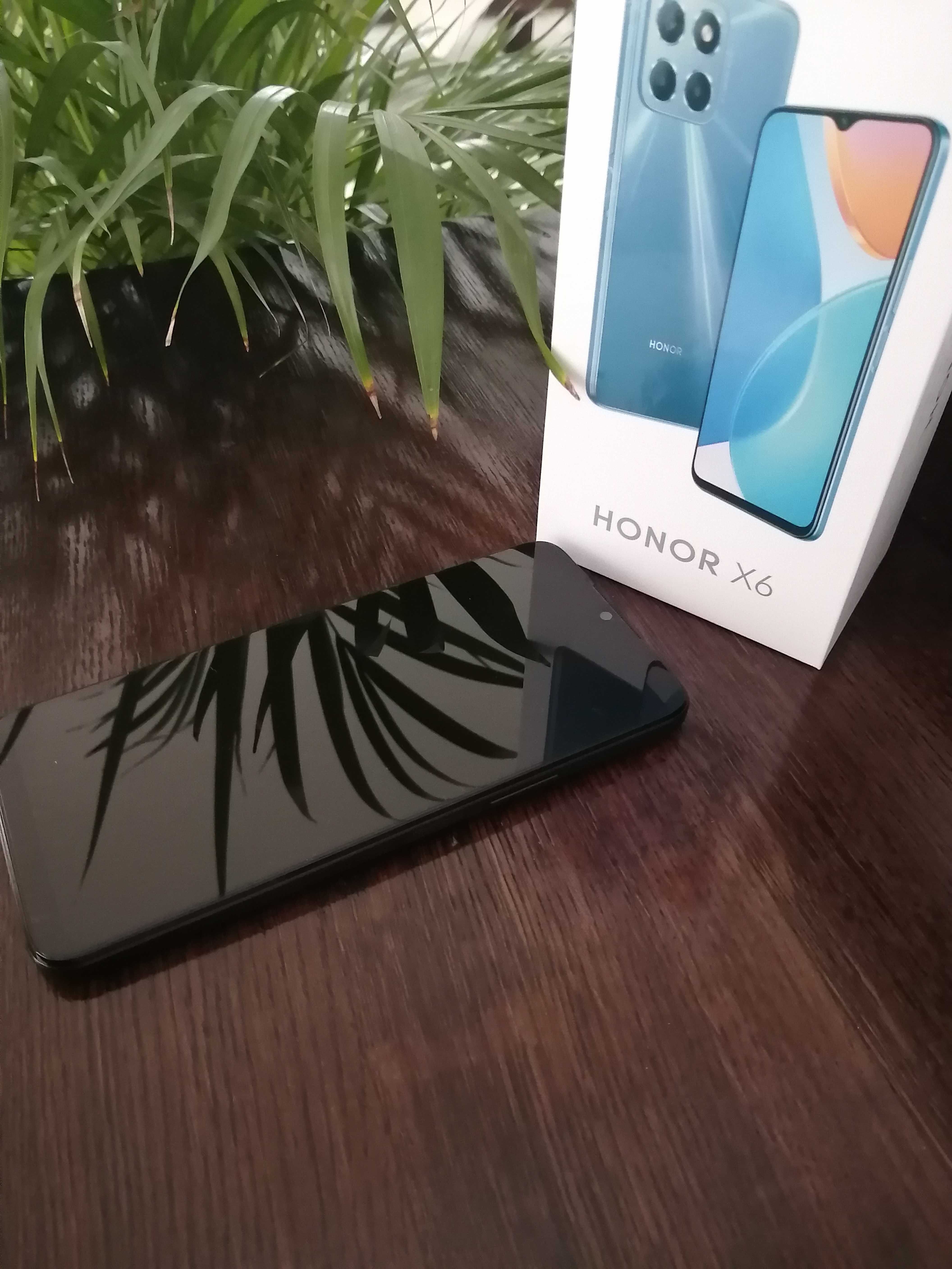 Se vinde Smartphone Honor X6 Nou cu garanție